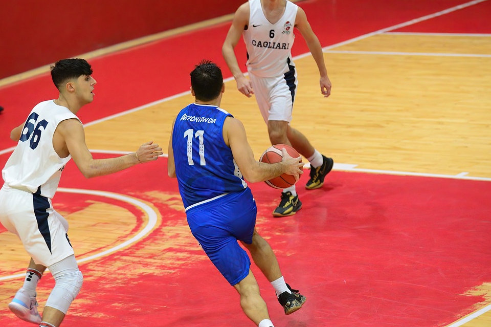 R_Ruggeri_vs_Olimpia.jpg